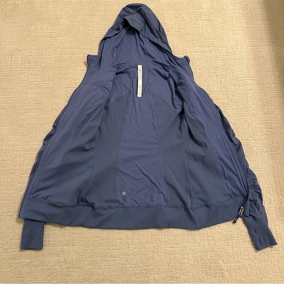 Lululemon Dance Studio Jacket III
Water Drop /Heathered Water Drop - Size 6, EUC - Picture 2 of 8